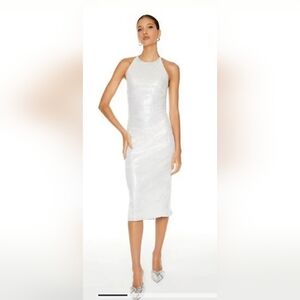 Holiday Sparkle! NWT Silver Stunner Sequin Midi Dress!